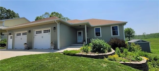 311 Summerset Dr, Weston, MO 64098