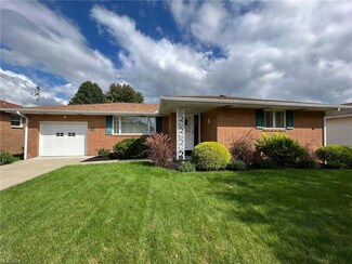 324 N 10th St, Weirton, WV 26062