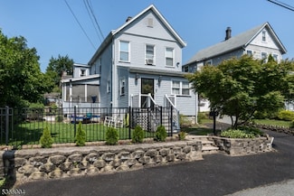 35 Brook St, Butler, NJ 07405