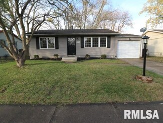 3803 W Carmel Ave, Peoria, IL 61615