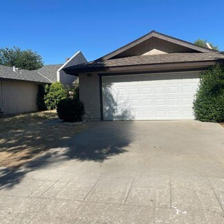 2012 N Laureen Ave, Fresno, CA 93703
