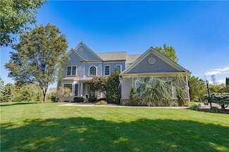 1779 Pembrooke Dr, Macungie, PA 18062