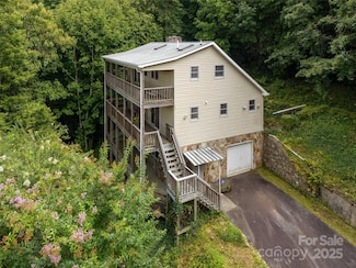 94 Marcellina Dr Unit 10 & 12, Fairview, NC 28730