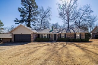 10 Glendale Ct, Arkadelphia, AR 71923