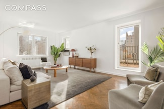 923 5th Ave Unit 10F, New York, NY 10021
