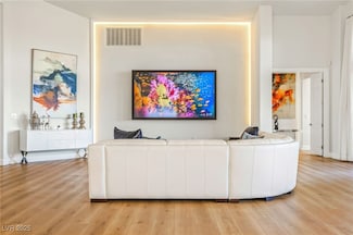 404 Summer Mesa Dr, Las Vegas, NV 89144