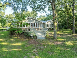 512 Beachview Cir, Hot Springs National Park, AR 71913