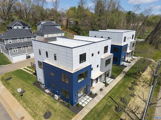 981 5th St SW, Charlottesville, VA 22902