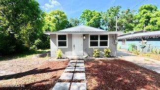 402 E Harris St, Palatka, FL 32177