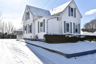 250 Franklin St, Bristol, RI 02809