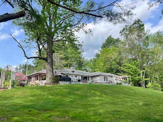 6 Nightingale Ln, Grantham, NH 03753