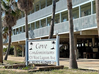 920 W Lagoon Ave Unit A102, Gulf Shores, AL 36542