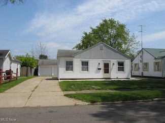 500 Grosvenor Ave NW, Massillon, OH 44647