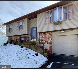 19 Matthew Dr, Reading, PA 19608