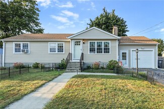 169 Payton Ave, Warwick, RI 02889