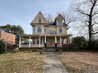 400 Roanoke Ave, Roanoke Rapids, NC 27870