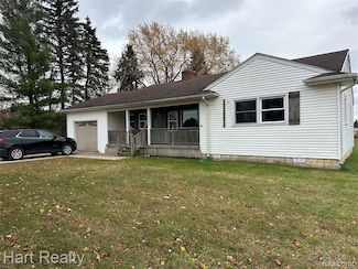 6405 Locust St, Marlette, MI 48453