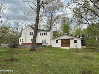 9 Iron Mine Rd, West Stockbridge, MA 01266
