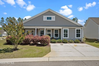 11 Baldwin Dr, Rocky Point, NC 28457
