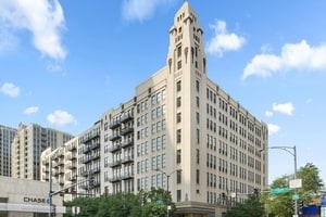 758 N Larrabee St Unit 811, Chicago, IL 60654