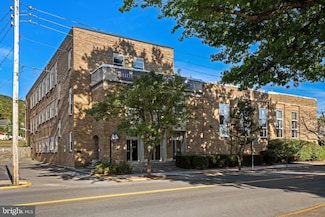 1001 Moore St, Huntingdon, PA 16652