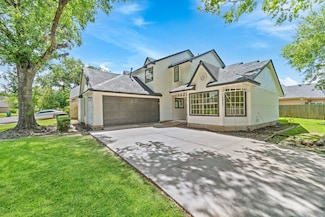 12847 Ashford Knoll Dr, Houston, TX 77082
