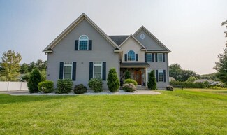 11 Bissonnette Cir, Southampton, MA 01073