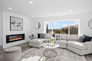 327 S 38th St, San Diego, CA 92113