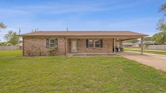 400 Dedra Dr, Walnut Ridge, AR 72476