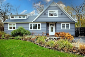 53 Glen Ave, Riverhead, NY 11901