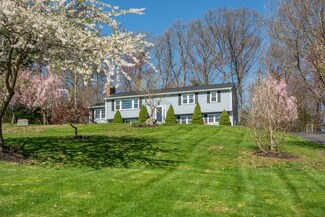 3 Bantry Rd, Southborough, MA 01772