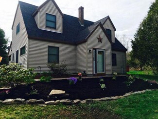 102 Sawyer Rd, Hampden, ME 04444