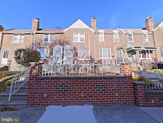 1719 Mohican St, Philadelphia, PA 19138
