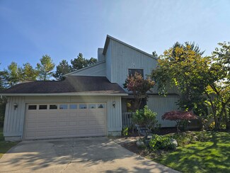 3618 Wellington Cross Rd, Ann Arbor, MI 48105