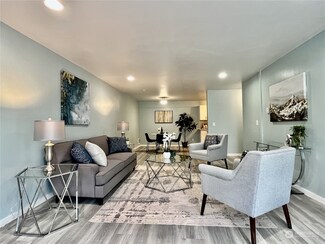 9416 1st Ave NE Unit 406, Seattle, WA 98115