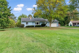 6443 Engel Dr, Hamburg, NY 14075