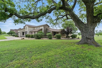 116 Eastmeadow Ln, Weatherford, TX 76087