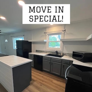 496 Avenue A Unit B, Eastpoint, FL 32328