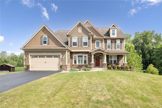 31 Rothbury Cir, Victor, NY 14564