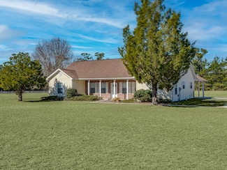 50 Belle Forbes Ln, Crawfordville, FL 32327