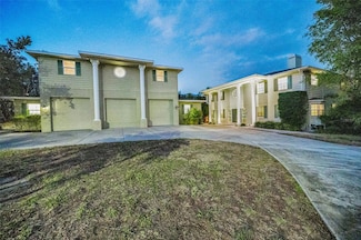 1302 Belcher Dr, Tarpon Springs, FL 34689