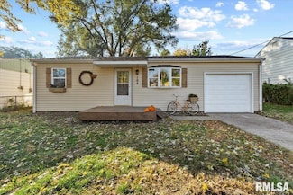 104 Oliver St, North Pekin, IL 61554