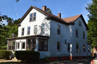 28 Crown St, Westfield, MA 01085