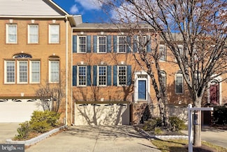 10496 Courtney Dr, Fairfax, VA 22030