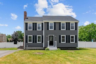 10 Bearcourt Dr, Attleboro, MA 02703