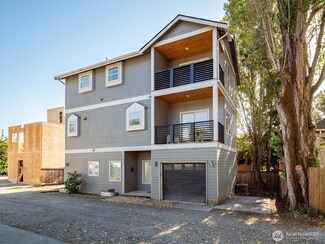 8344 Wabash Ave S, Seattle, WA 98118