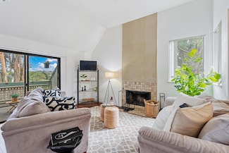 2742 East Ct Unit 2, San Pablo, CA 94806