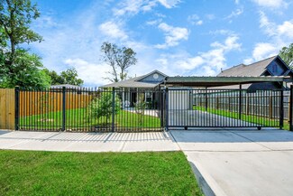 7206 Bywood St, Houston, TX 77028