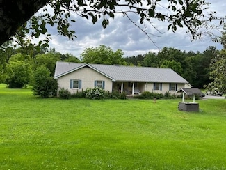 425 Cedar Hill Ln, Tuscumbia, AL 35674