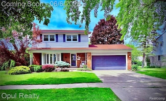 29902 Lyndon St, Livonia, MI 48154